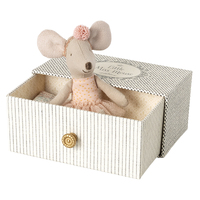 Maileg - Little Sister Dance Mouse in Daybed