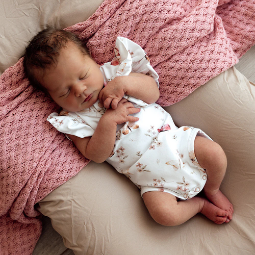 Snuggle Hunny - Butterfly Short Sleeve Organic Bodysuit with Frill [Size: 000]