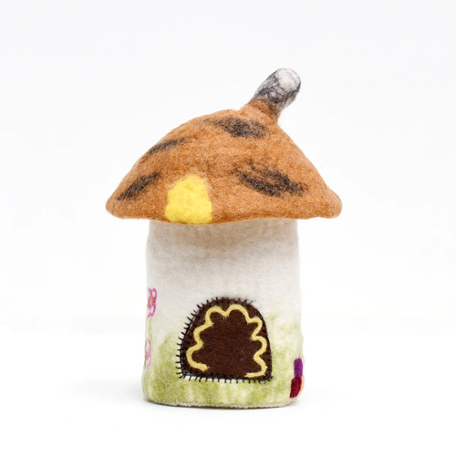 Tara Treasures - Fairies and Gnome House - Brown Roof